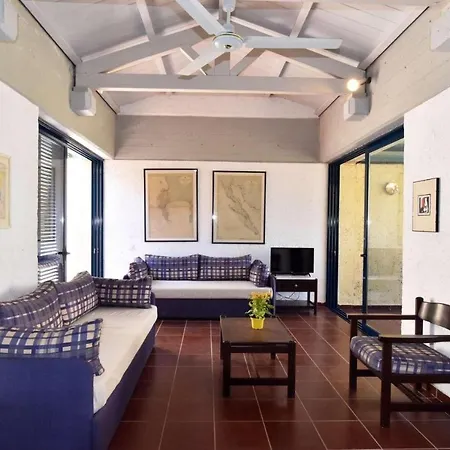 Thalassa View Apartamento *